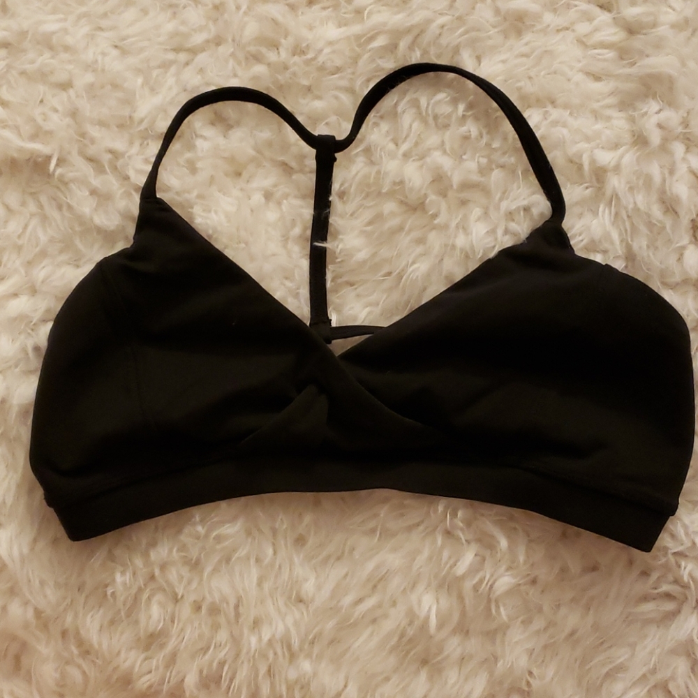 Lululemon sports bra size 2 black